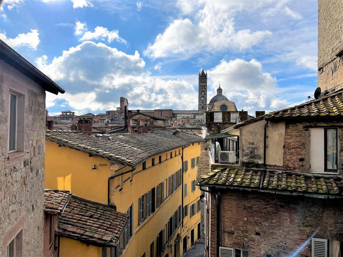 Kami-Central Beautiful Apartment Over The Roofs Siena Exterior photo